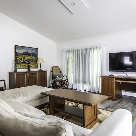 Golf Apartman Tapolybeszterce