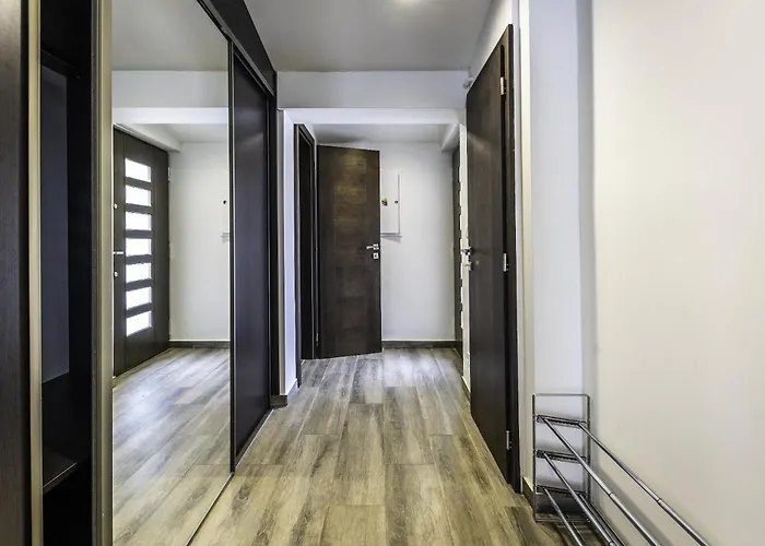 Golf Apartment *